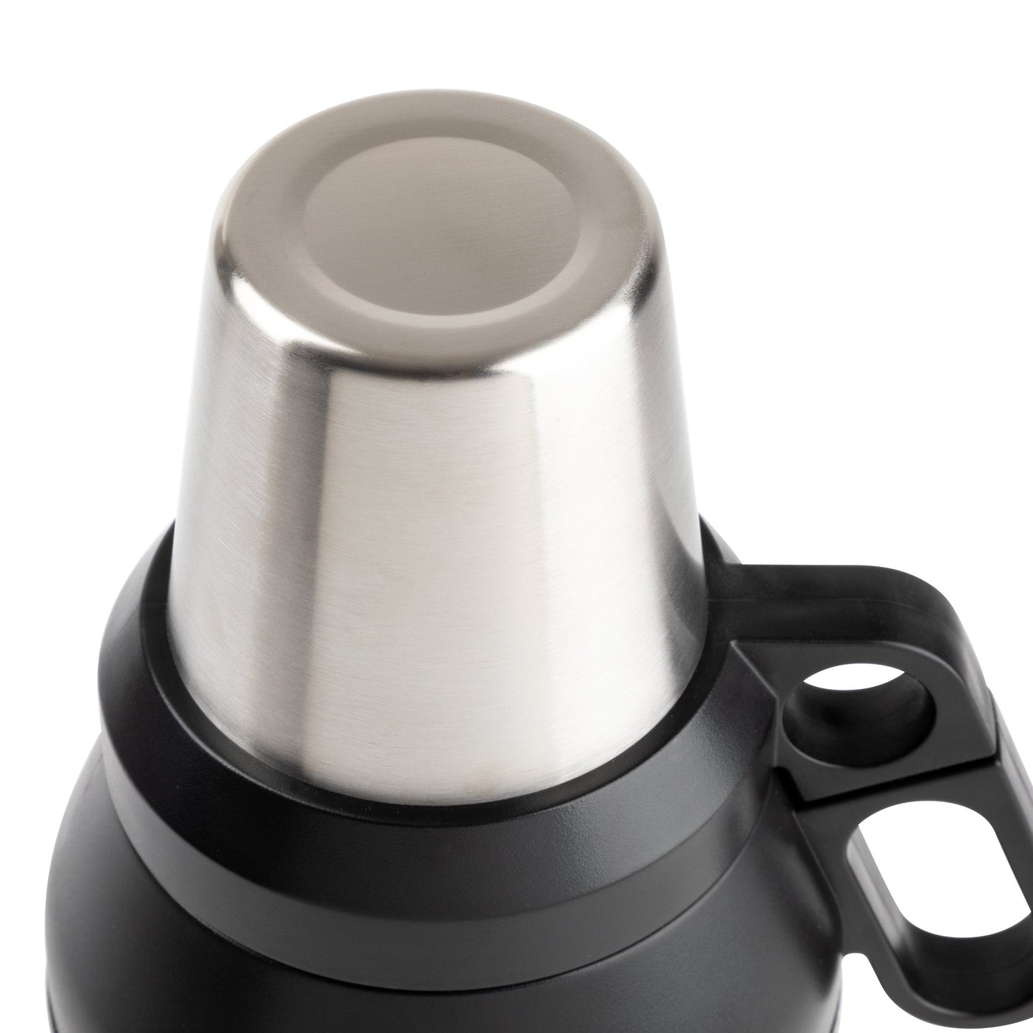 64-oz-stack-growler-r5 32701-WEB_04_0076d48d-5559-4d08-910c-361263018e65.jpg