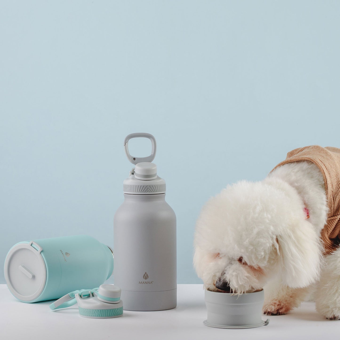 46-oz-rover-bottle-i2 WEB_156A7390_2b12558f-2e11-4712-881b-a120febc680c.jpg